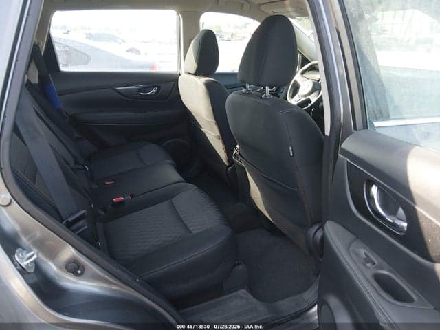 2017 NISSAN ROGUE S 8