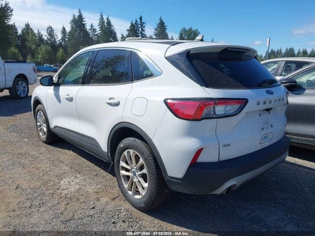 2020 FORD ESCAPE SE 3