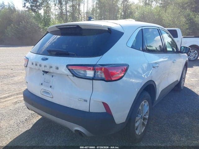 2020 FORD ESCAPE SE 4