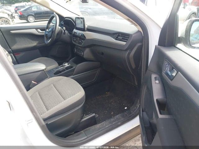 2020 FORD ESCAPE SE 5