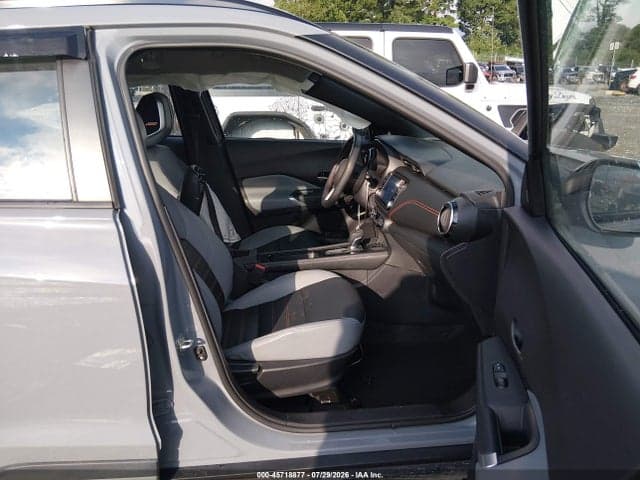 2023 NISSAN KICKS SR XTRONIC CVT 5