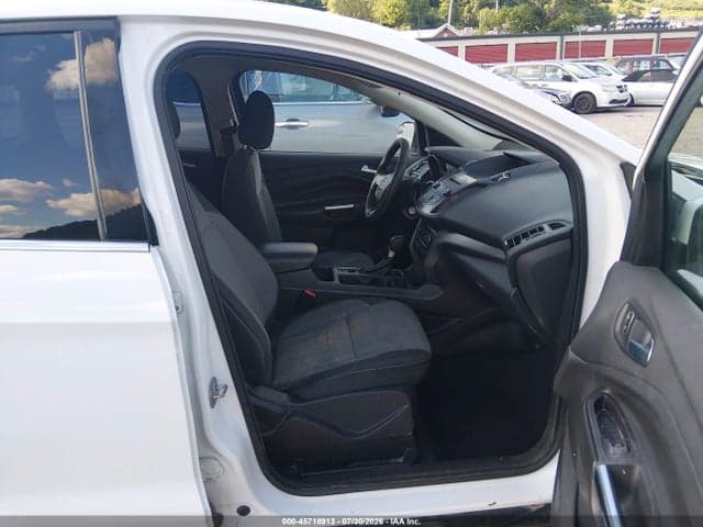 2017 FORD ESCAPE SE 5
