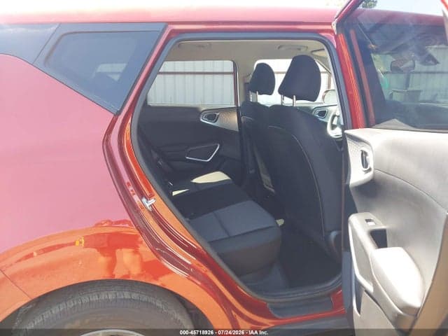 2025 KIA SOUL LX 8