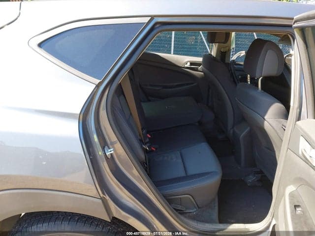 2018 HYUNDAI TUCSON SE 8