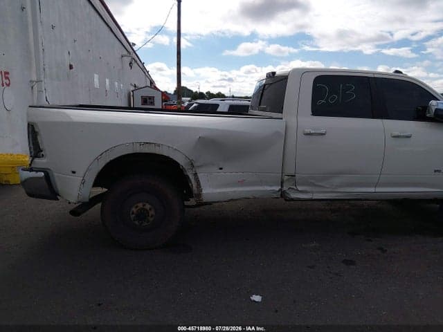 2021 RAM 3500 LARAMIE 4X4 8' BOX 6