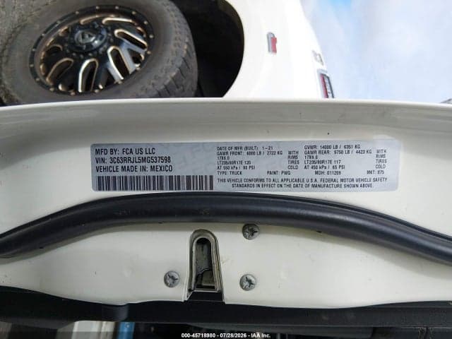 2021 RAM 3500 LARAMIE 4X4 8' BOX 9