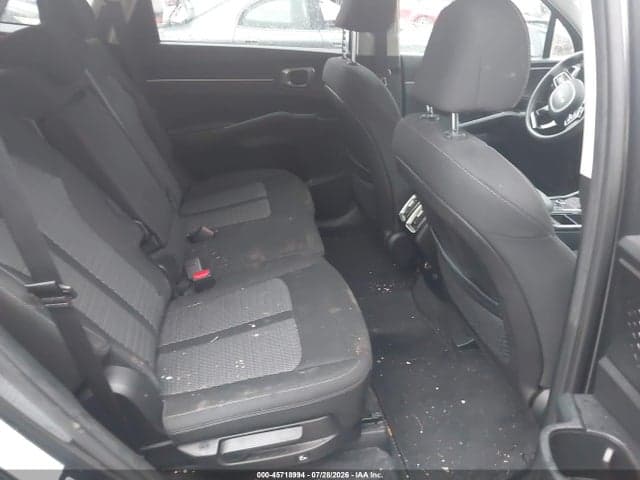 2022 KIA SORENTO LX 8