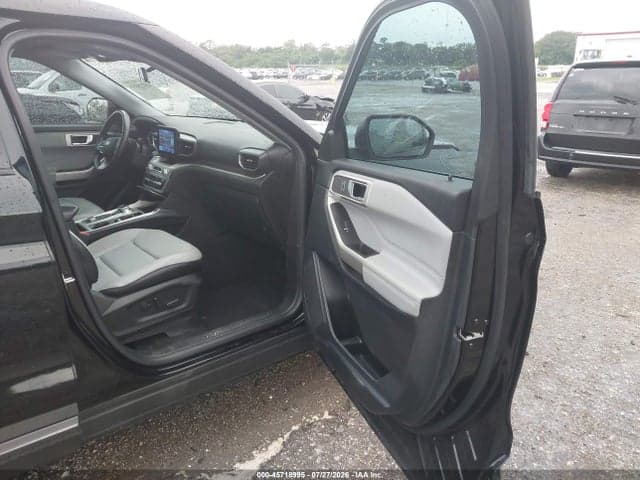 2021 FORD EXPLORER XLT 5
