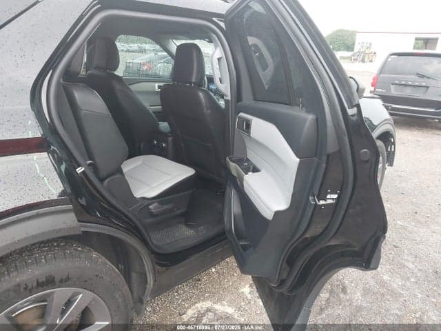 2021 FORD EXPLORER XLT 8