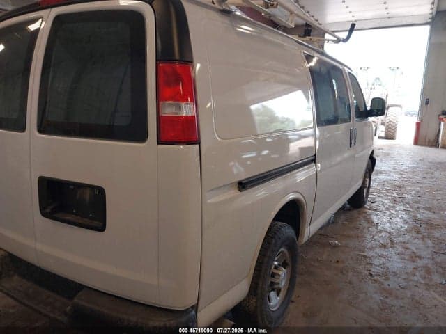 2017 CHEVROLET EXPRESS 2500 WORK VAN 4