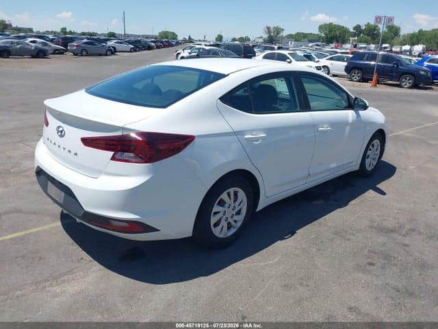 2019 HYUNDAI ELANTRA SE 4
