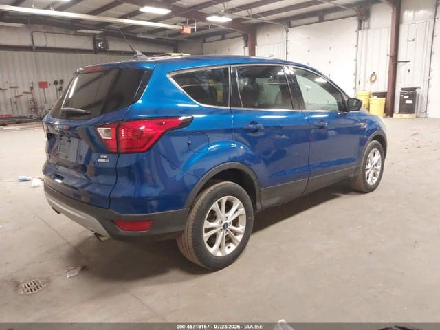 2019 FORD ESCAPE SE 4