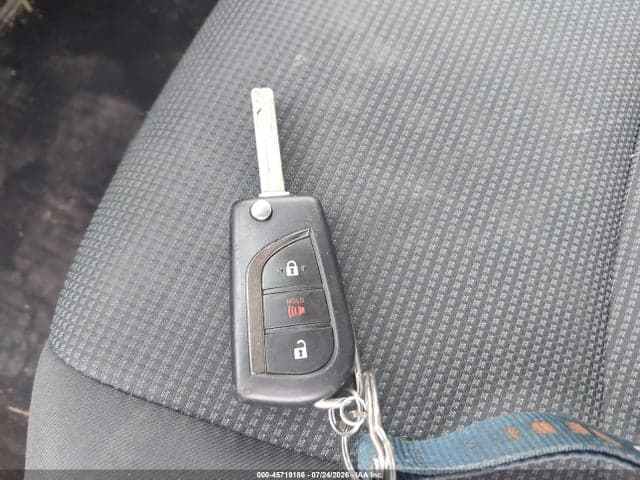 2021 TOYOTA RAV4 LE 11