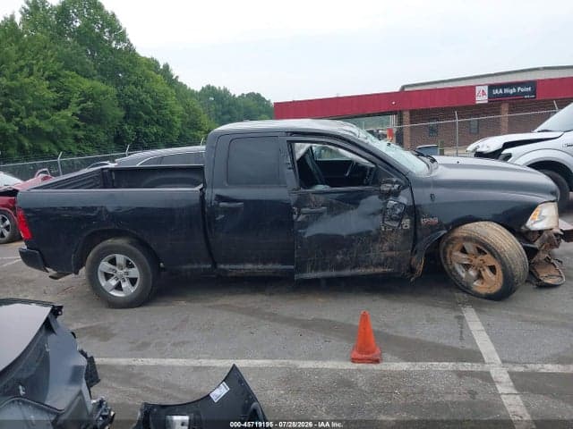 2018 RAM 1500 EXPRESS 4X4 6'4 BOX 13