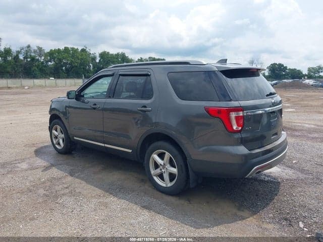 2017 FORD EXPLORER XLT 3