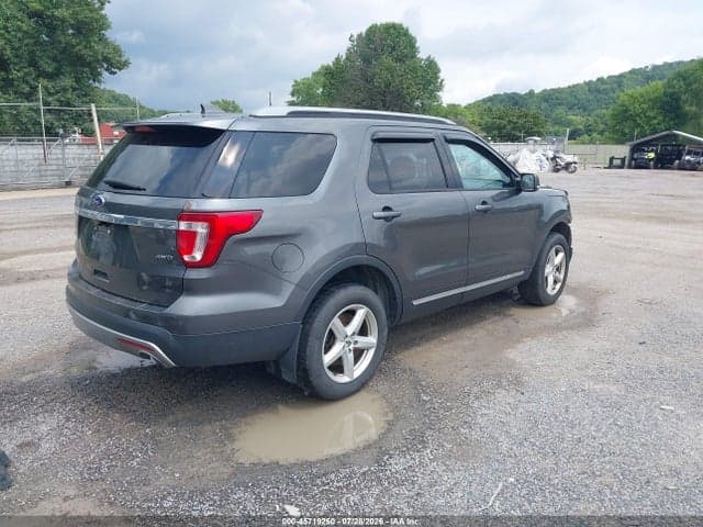 2017 FORD EXPLORER XLT 4