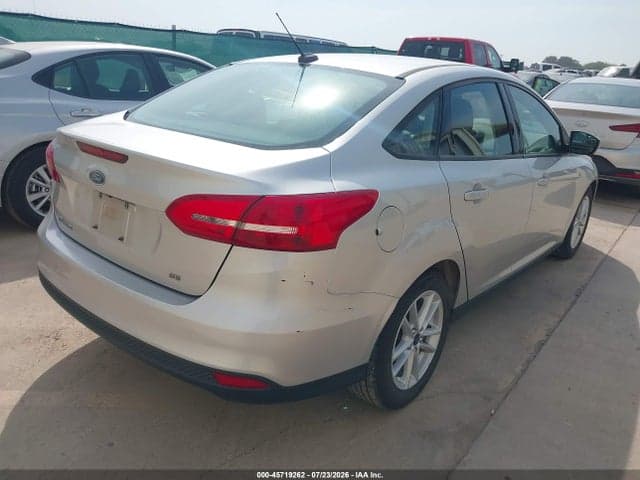 2017 FORD FOCUS SE 4