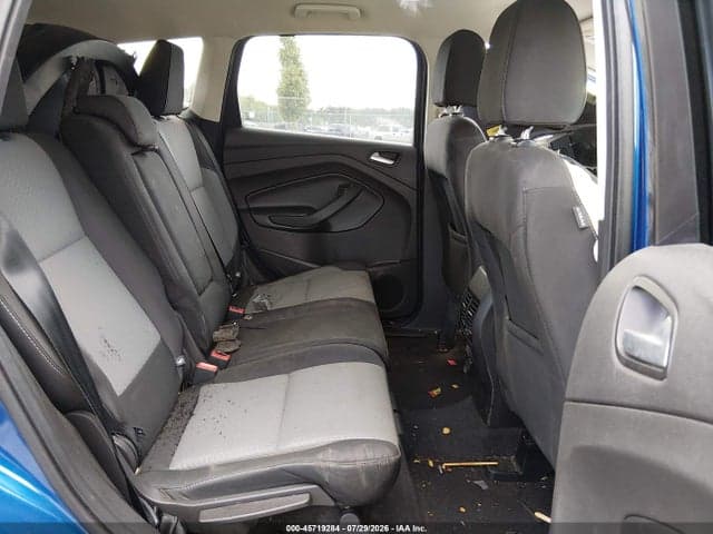 2017 FORD ESCAPE SE 8
