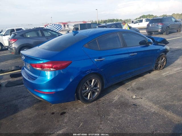 2018 HYUNDAI ELANTRA SEL 4
