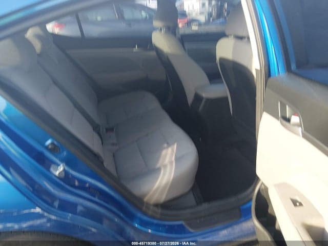 2018 HYUNDAI ELANTRA SEL 8