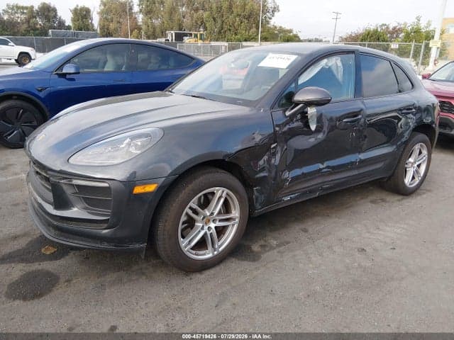 2024 PORSCHE MACAN T 2