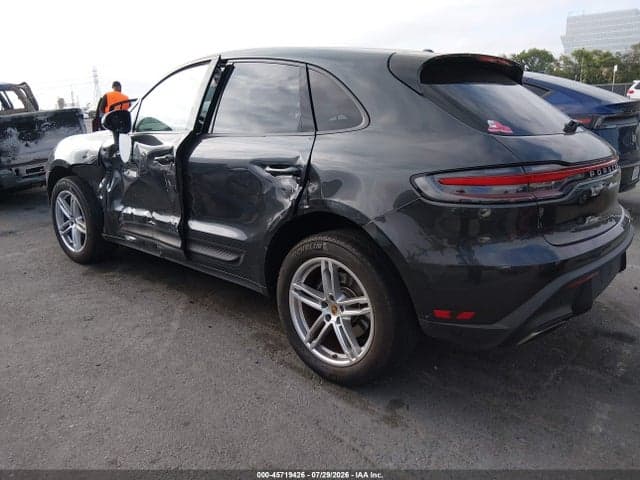 2024 PORSCHE MACAN T 3