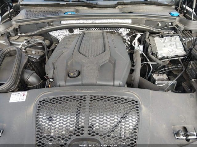 2024 PORSCHE MACAN T 10
