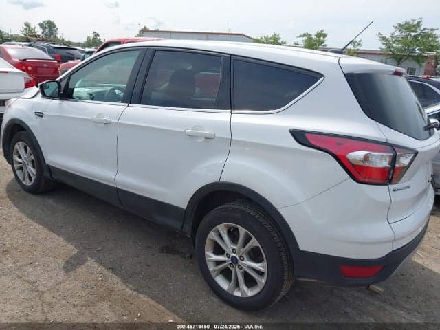 2017 FORD ESCAPE SE 3