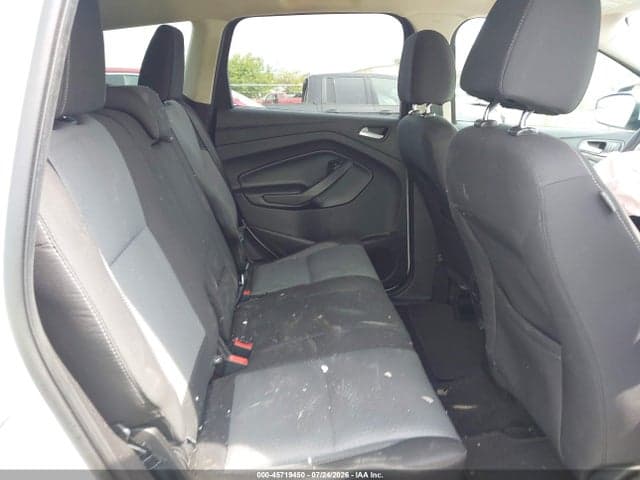 2017 FORD ESCAPE SE 8