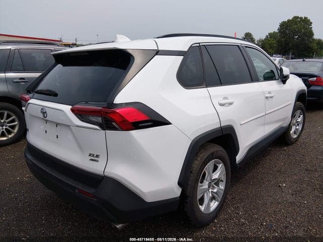 2021 TOYOTA RAV4 XLE 4