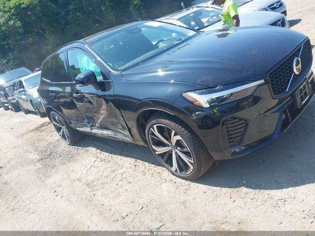 2023 VOLVO XC60 B6 ULTIMATE DARK THEME - 1
