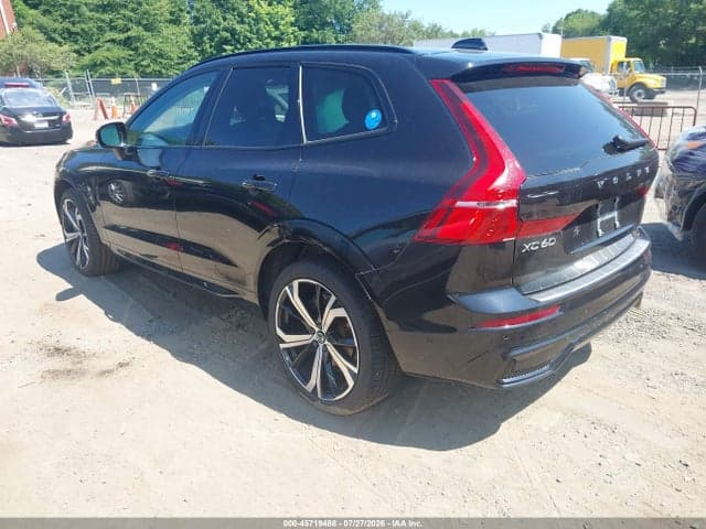 2023 VOLVO XC60 B6 ULTIMATE DARK THEME 3