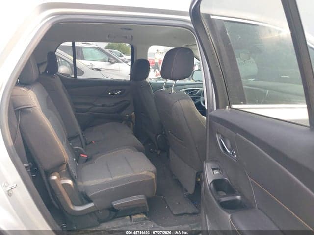 2018 CHEVROLET TRAVERSE LS 8