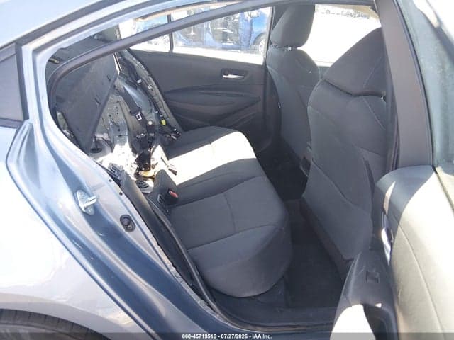 2021 TOYOTA COROLLA LE 8