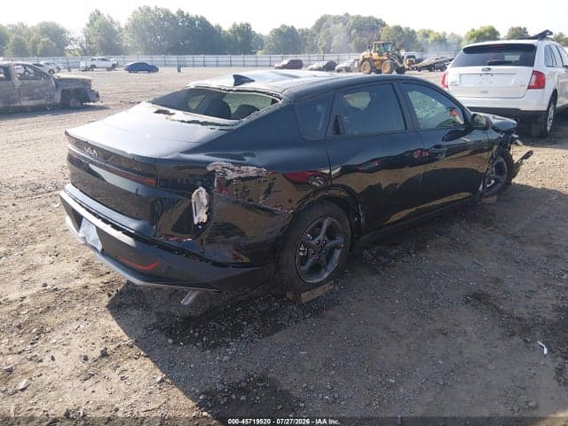 2026 KIA K4 LXS 4