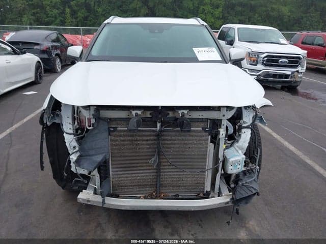 2022 TOYOTA HIGHLANDER XLE 13