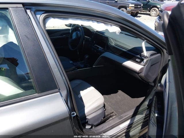 2026 TOYOTA CAMRY SE 5