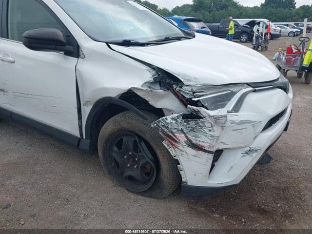 2018 TOYOTA RAV4 LE 6
