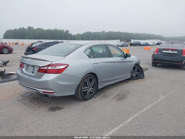 2017 HONDA ACCORD SPORT 4
