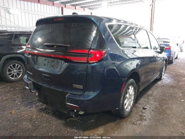 2024 CHRYSLER PACIFICA TOURING 4