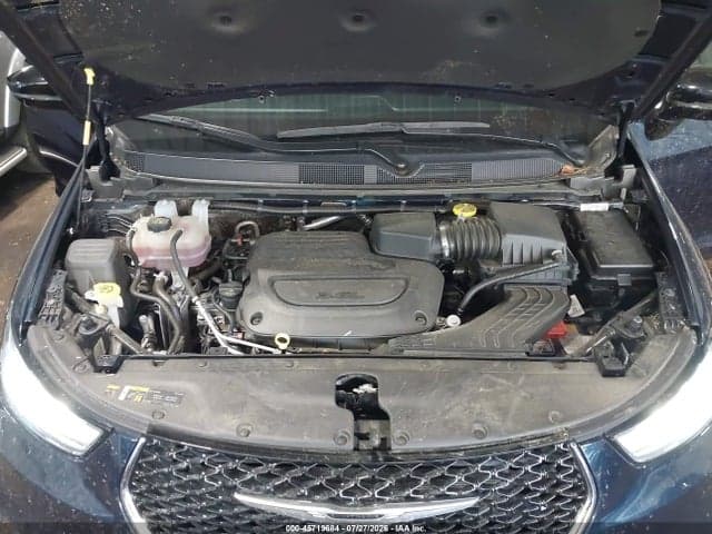 2024 CHRYSLER PACIFICA TOURING 10