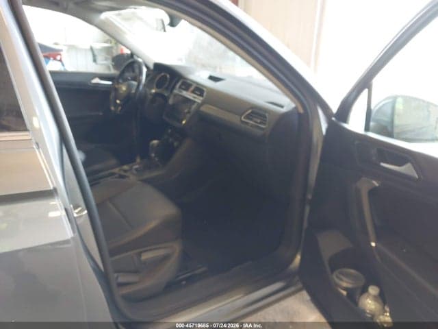 2018 VOLKSWAGEN TIGUAN 2.0T SE/2.0T SEL 5
