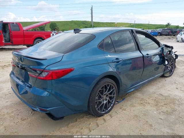 2025 TOYOTA CAMRY XSE 4