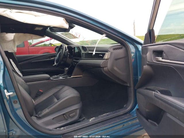 2025 TOYOTA CAMRY XSE 5