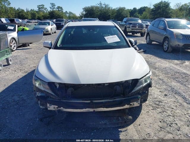 2018 TOYOTA CAMRY LE 12