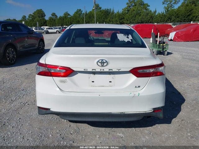 2018 TOYOTA CAMRY LE 16