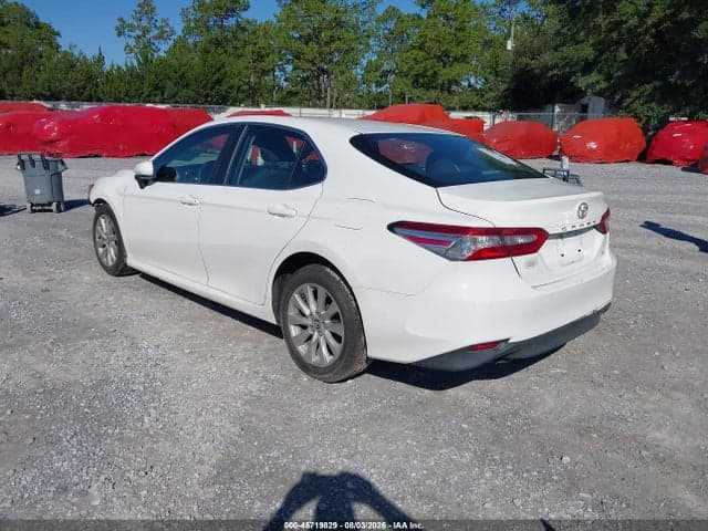 2018 TOYOTA CAMRY LE 3