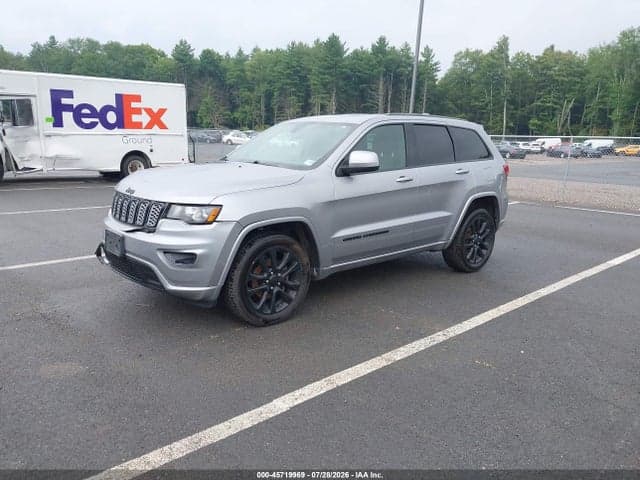2017 JEEP GRAND CHEROKEE ALTITUDE 2