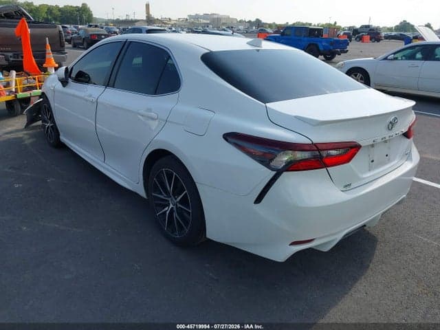 2023 TOYOTA CAMRY SE 3