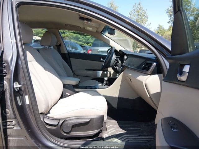 2017 KIA OPTIMA LX 5